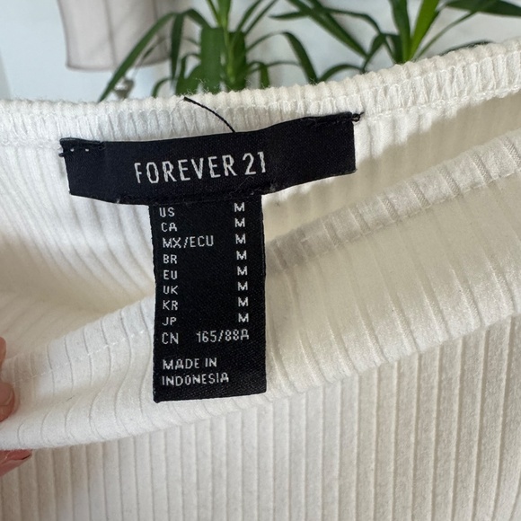 White Ribbed Crop Top - Medium - Picture 3 of 4